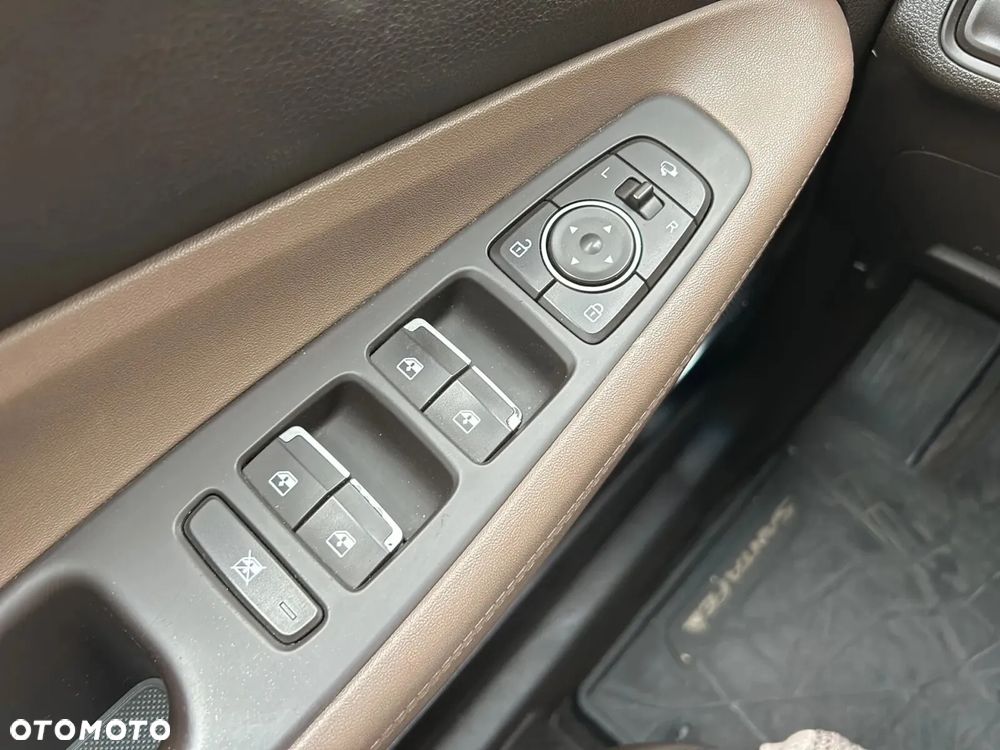 Hyundai Santa Fe 2.0 CRDi Executive 4WD 7os - 20