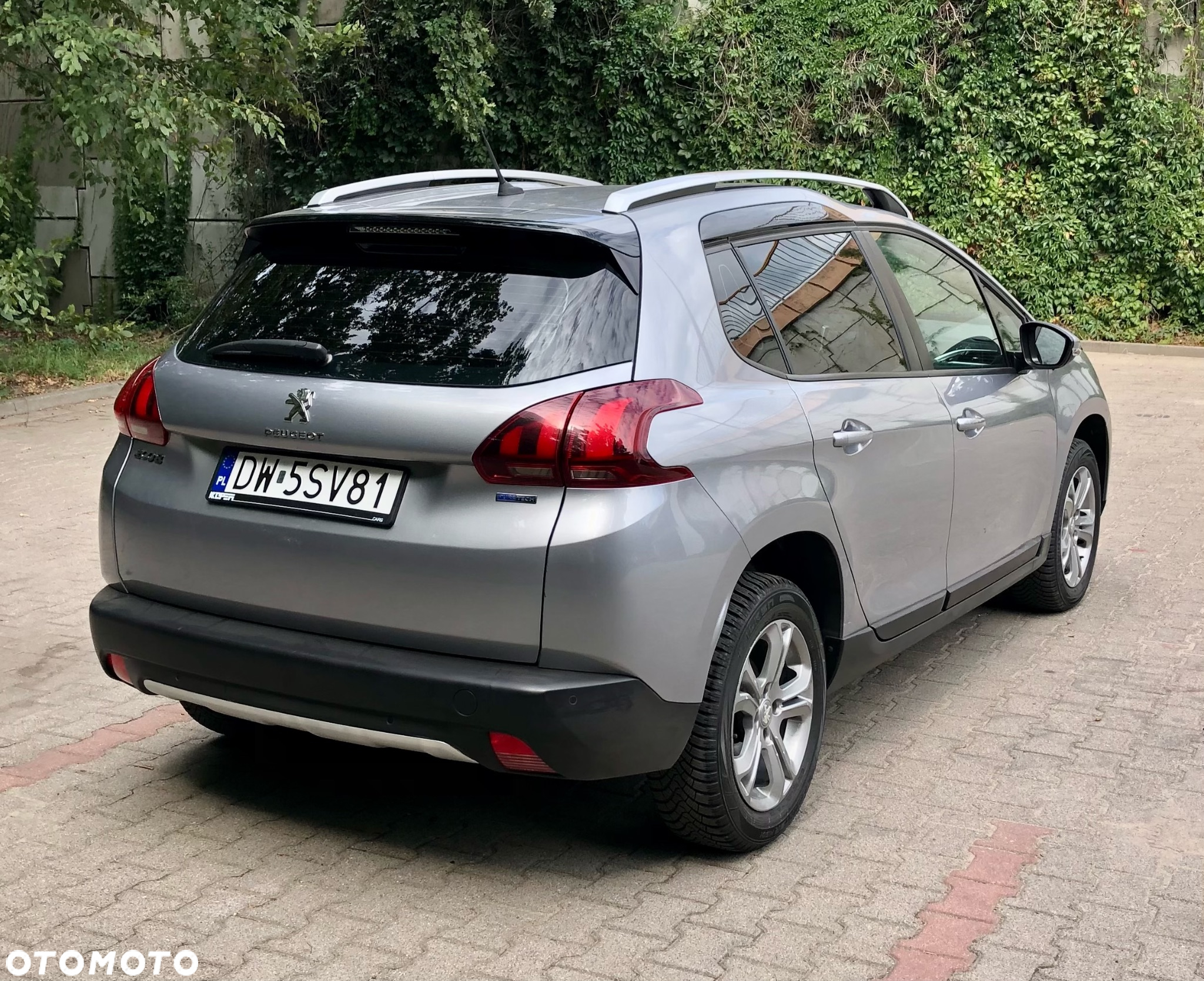 Peugeot 2008 1.2 Pure Tech Active S&S - 8