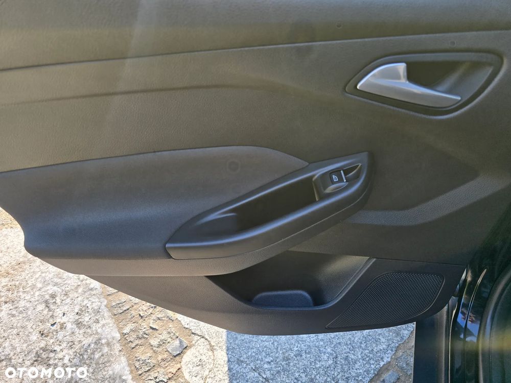 Ford Focus 1.0 EcoBoost STart-Stopp-System TITANIUM - 25