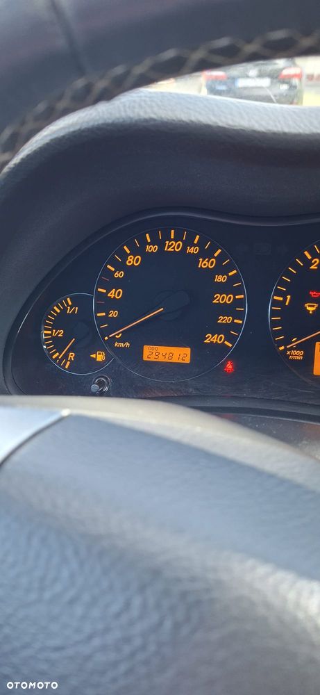 Toyota Avensis 2.2 D-CAT Sol plus NAVI - 11
