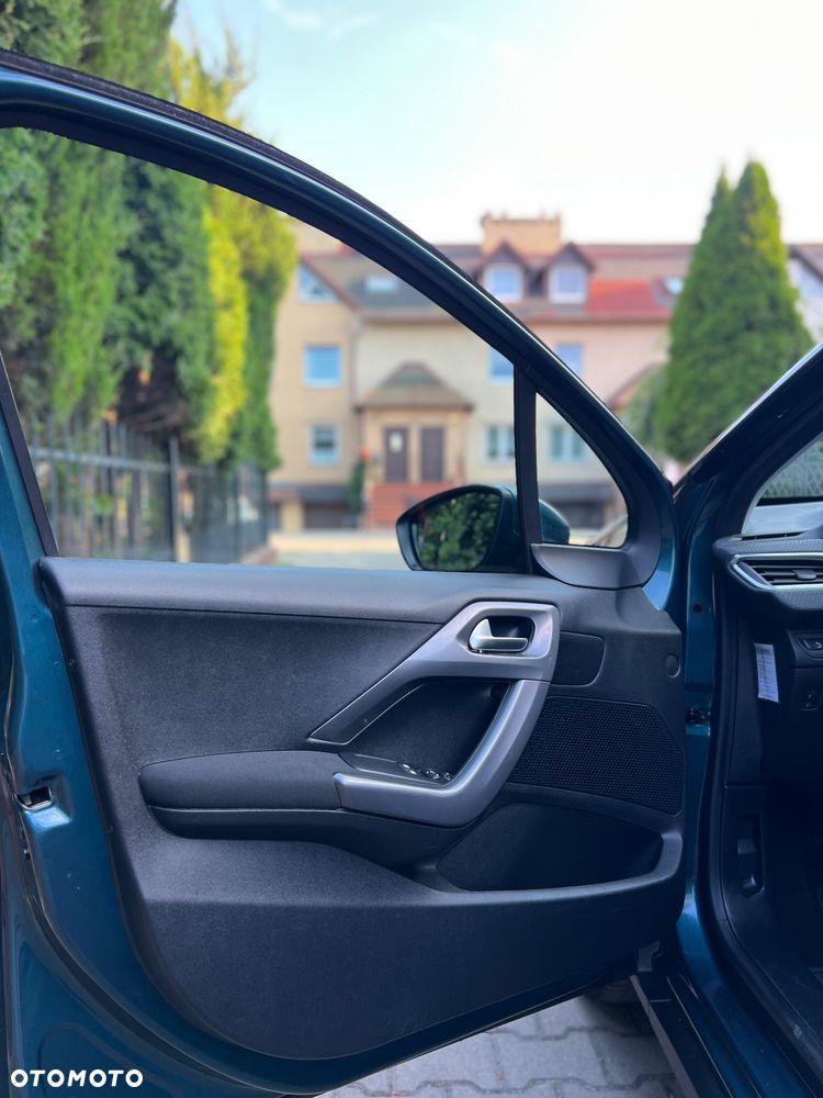 Peugeot 2008 PureTech 110 Stop&Start Urban Move - 28