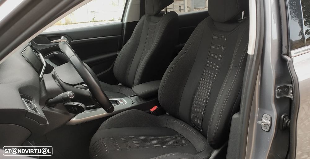 Peugeot 308 SW 1.6 BlueHDi Allure - 23