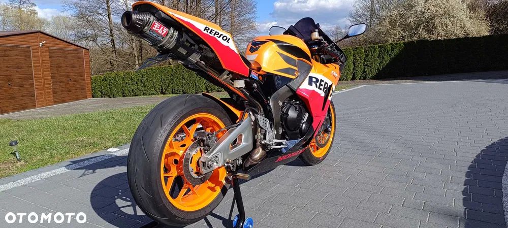 Honda CBR - 1