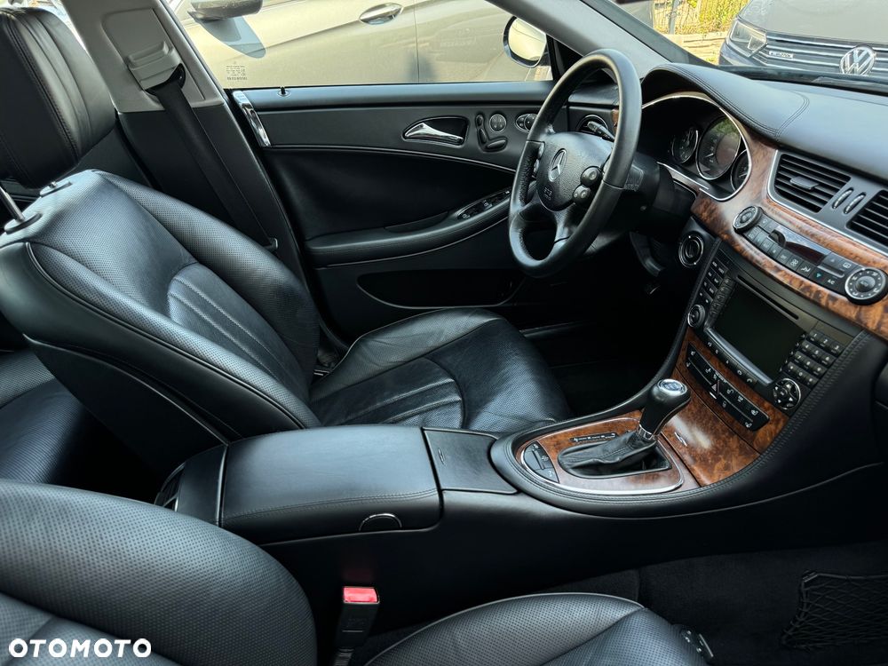 Mercedes-Benz CLS 350 CGI - 23