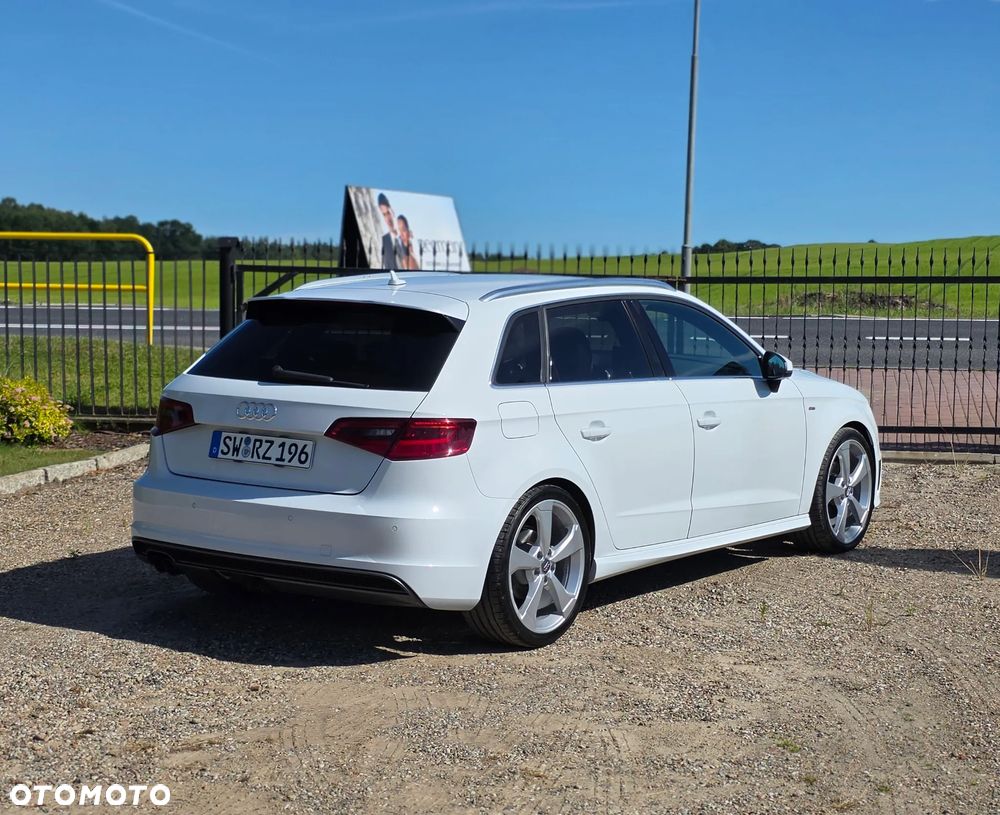 Audi A3 Sportback 2.0 TDI S line Sportpaket - 13