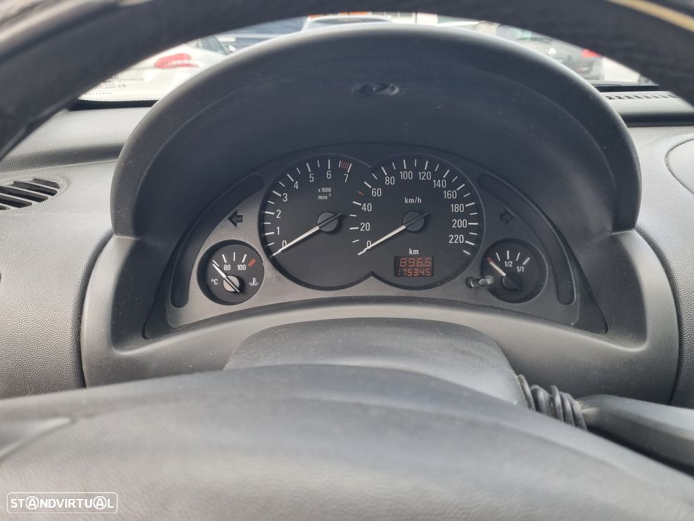 Opel Corsa 1.2 Twinport Enjoy - 5