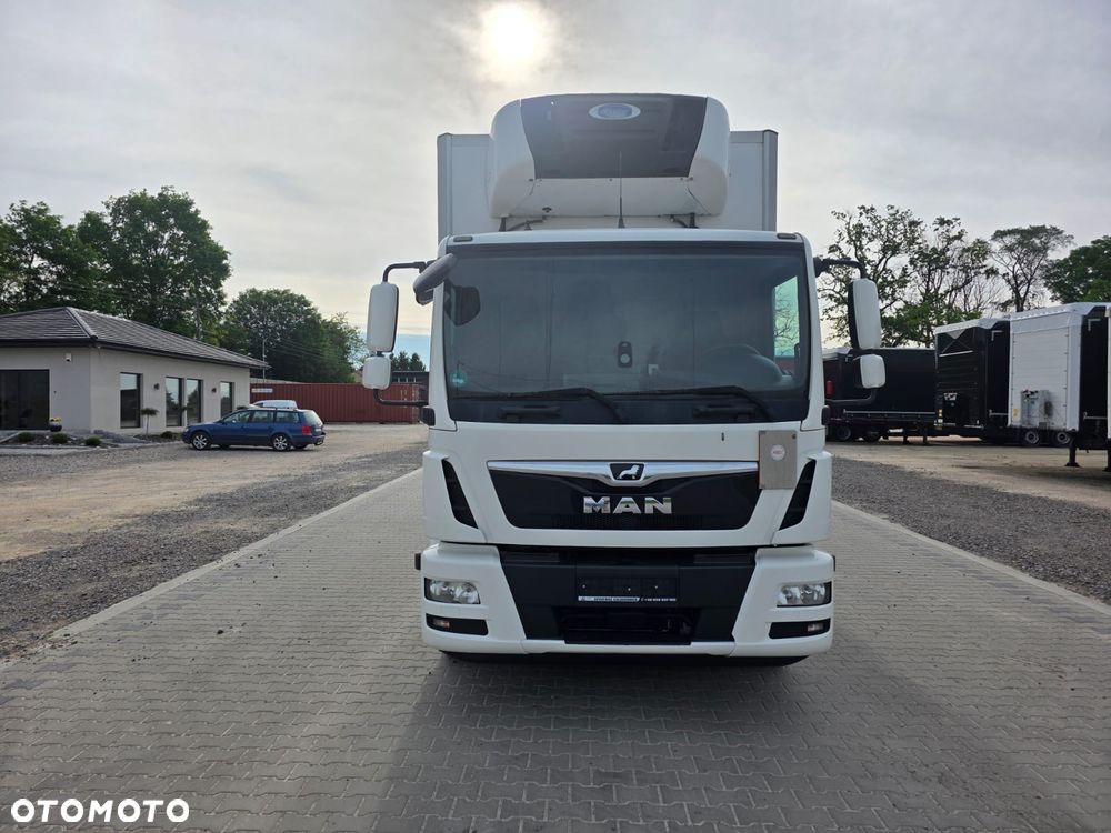 MAN TGM / 15.250 / EURO 6 / CHŁODNIA + WINDA / ŁAD. 6 750 KG / 18 PALET - 27