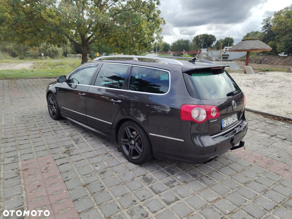 Volkswagen Passat 2.0 TDI DPF Sportline DSG - 9