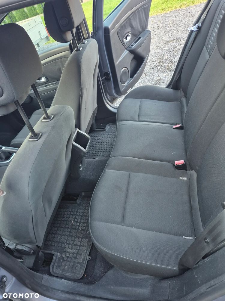 Renault Megane 1.6 16V 110 Expression - 11