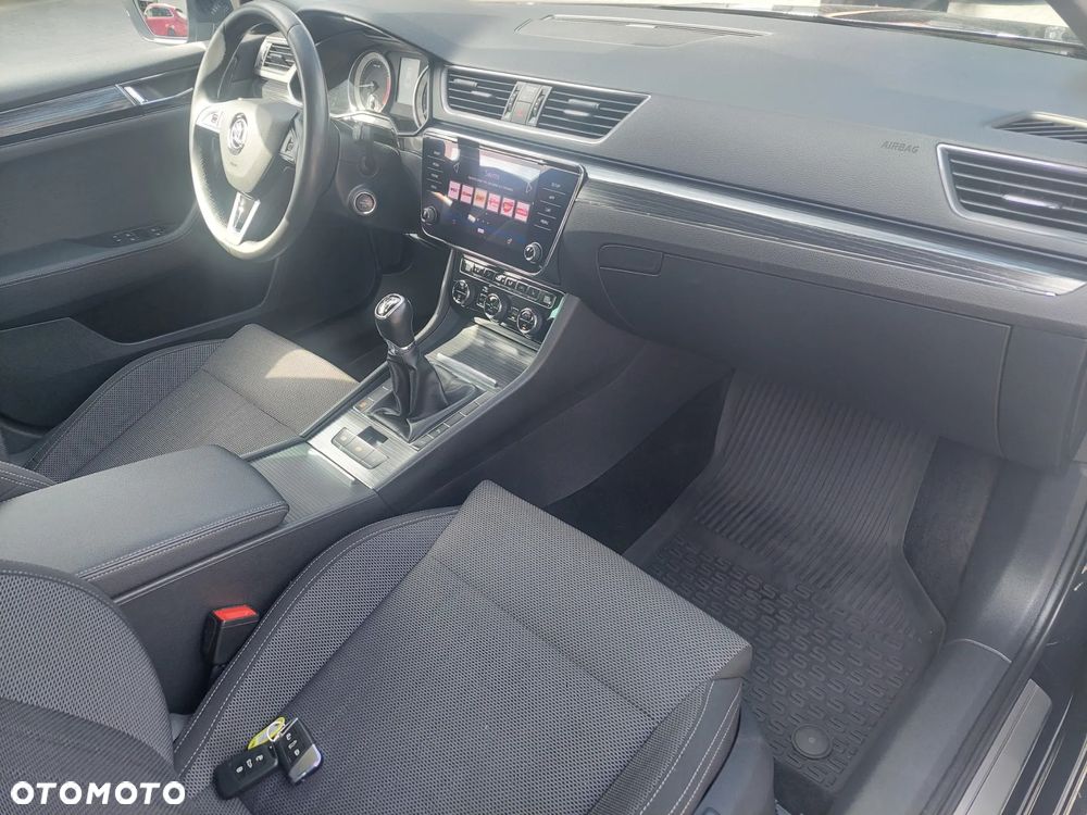 Skoda Superb 1.5 TSI Style - 25
