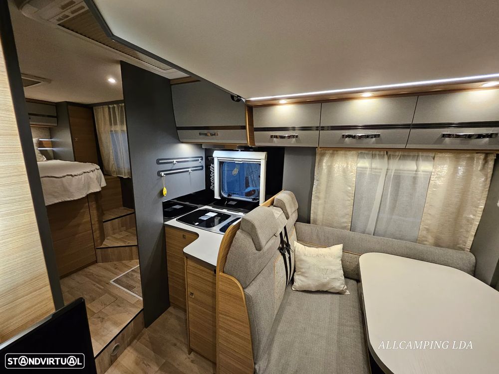 Dethleffs Trend Cama central+Basculante - 21