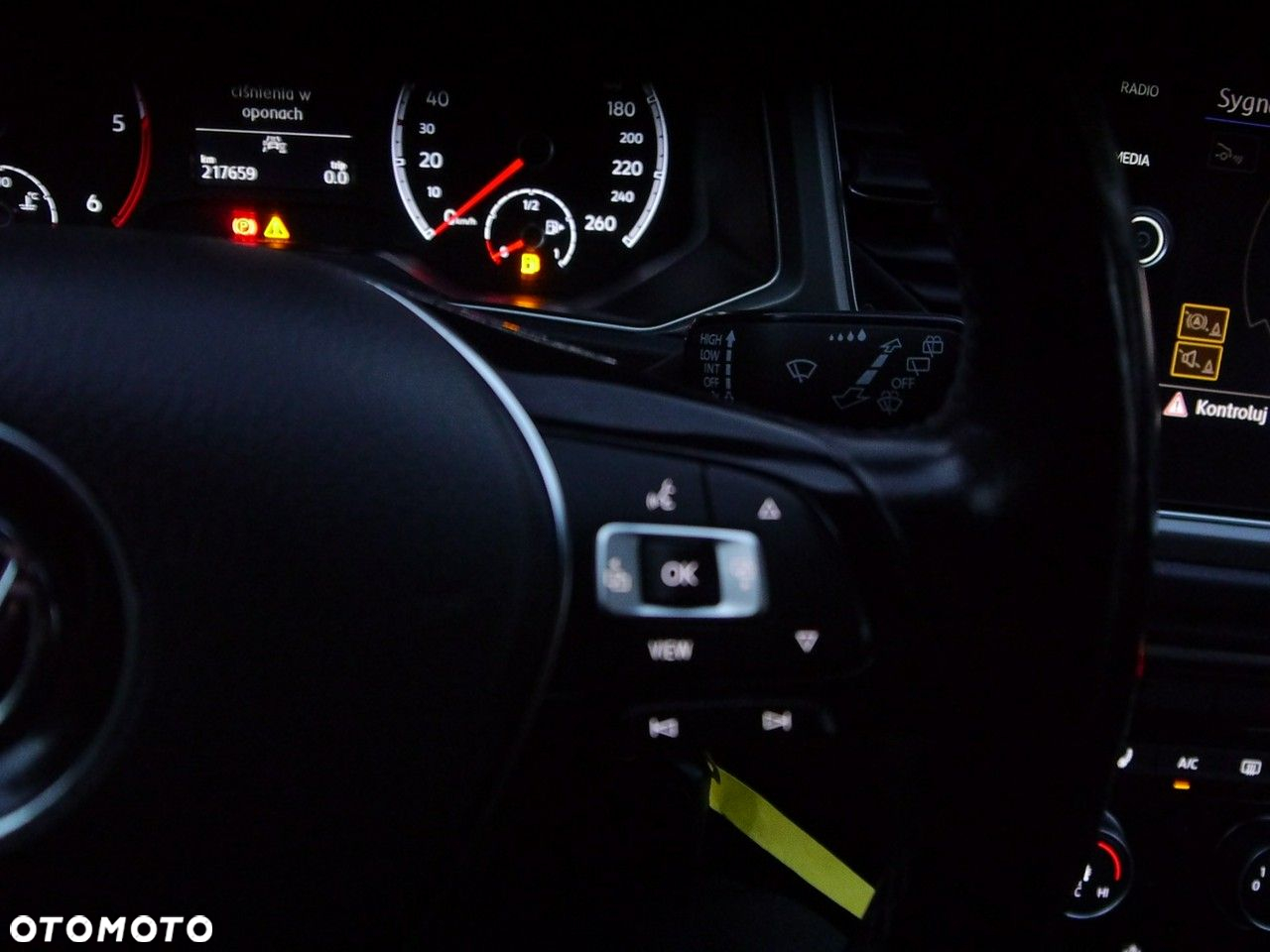 Volkswagen T-Roc 1.6 TDI SCR Style - 31