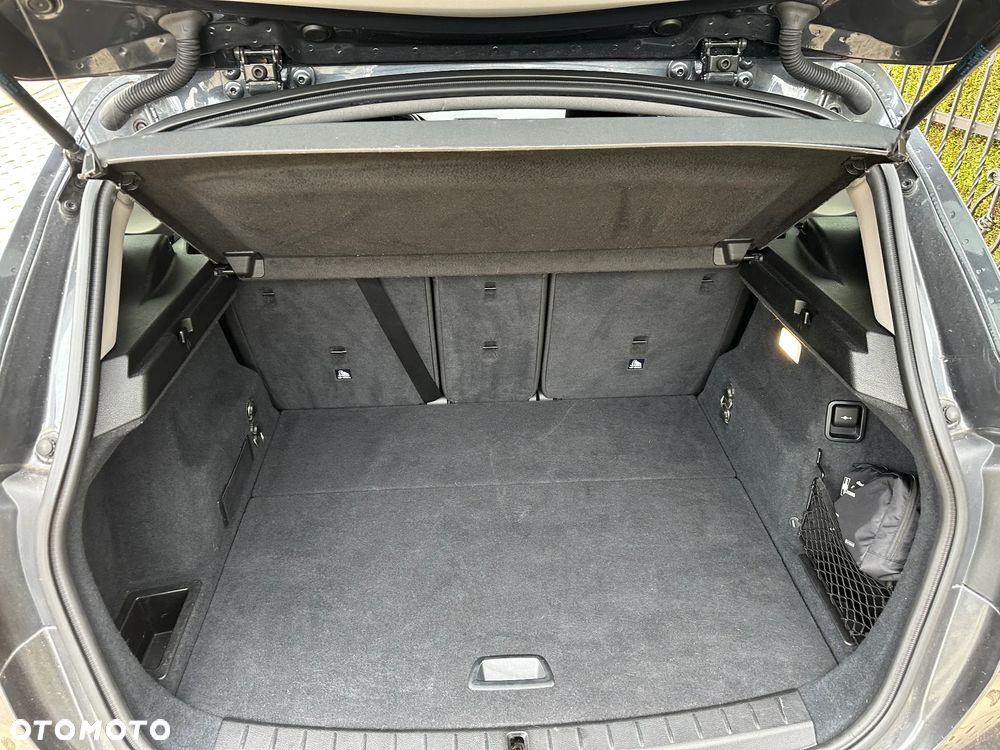 BMW Seria 2 216d Active Tourer - 9