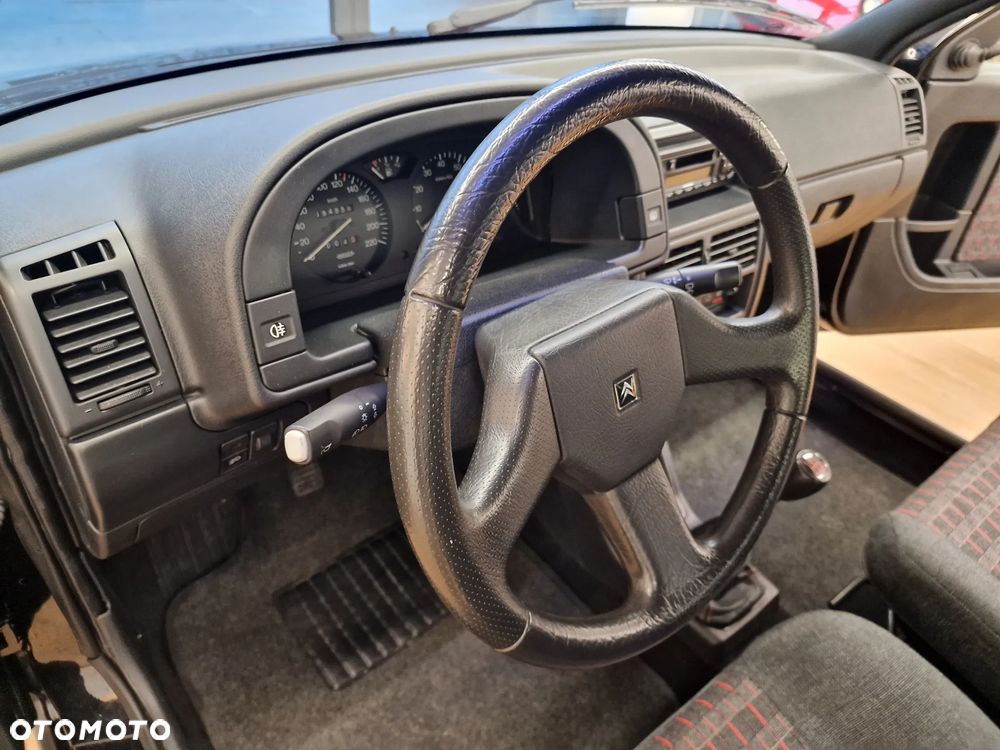 Citroën AX - 19