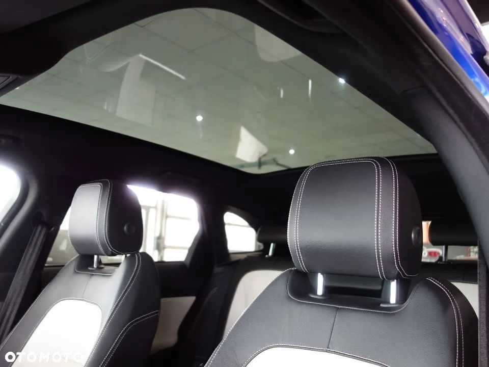 Jaguar F-Pace 2.0 i4P AWD R-Sport - 24