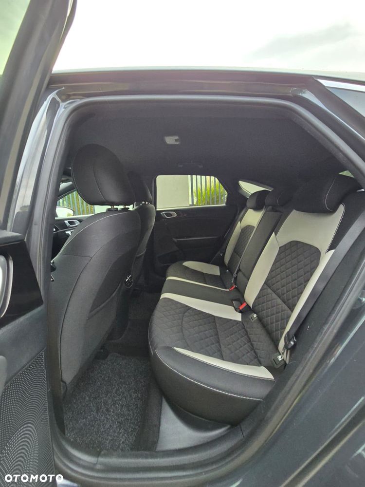 Kia ProCeed 1.4 T-GDI GT Line DCT - 30