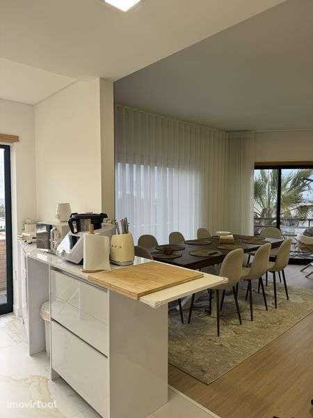 Apartamento T2 em urbanização a 5m de Santa Maria da Feira - Grande imagem: 5/12