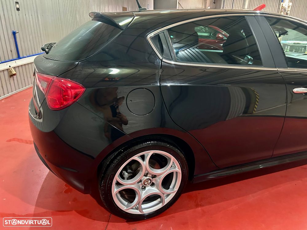 Alfa Romeo Giulietta - 4