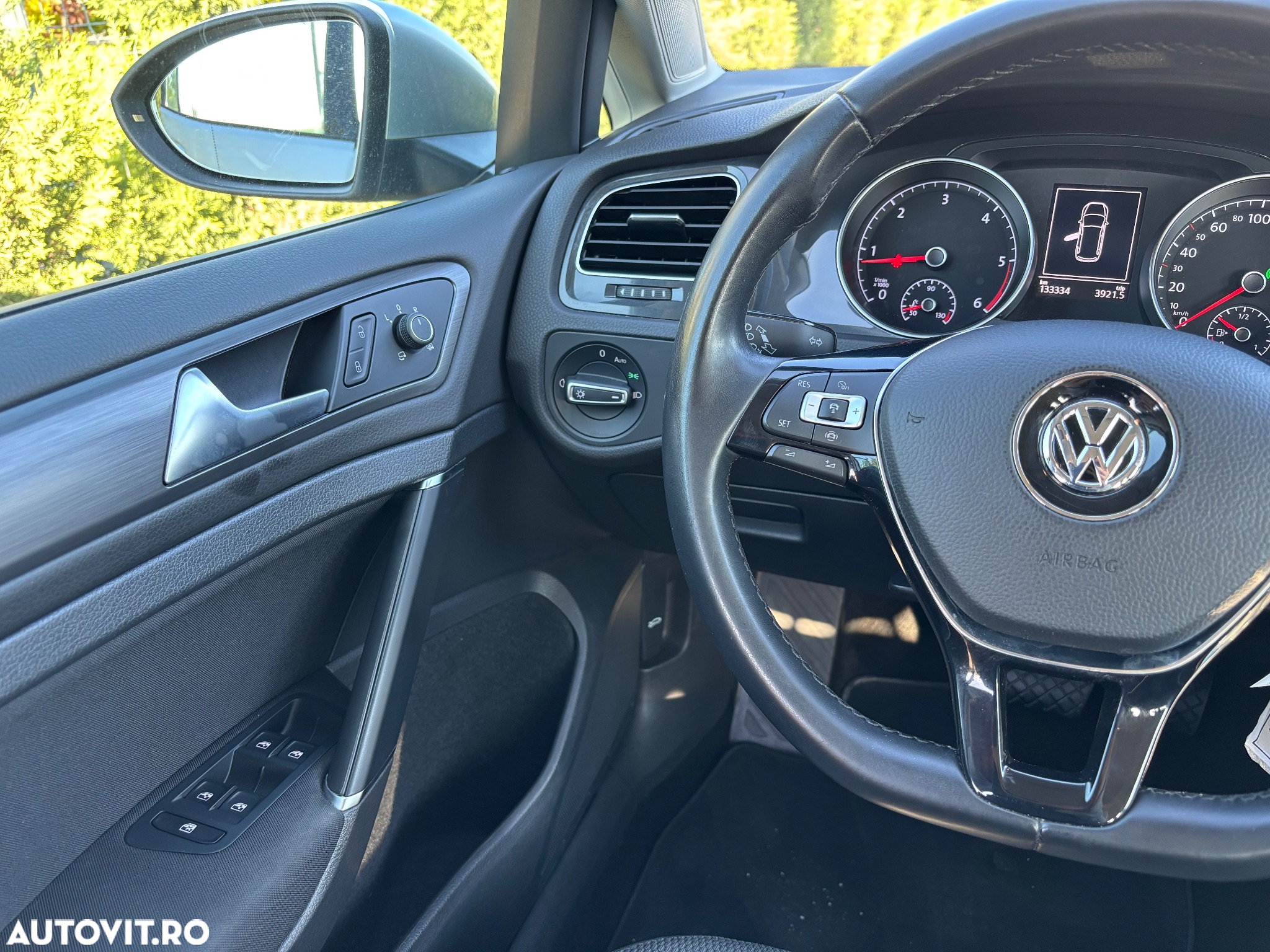 Volkswagen Golf 1.6 TDI DSG Comfortline - 15