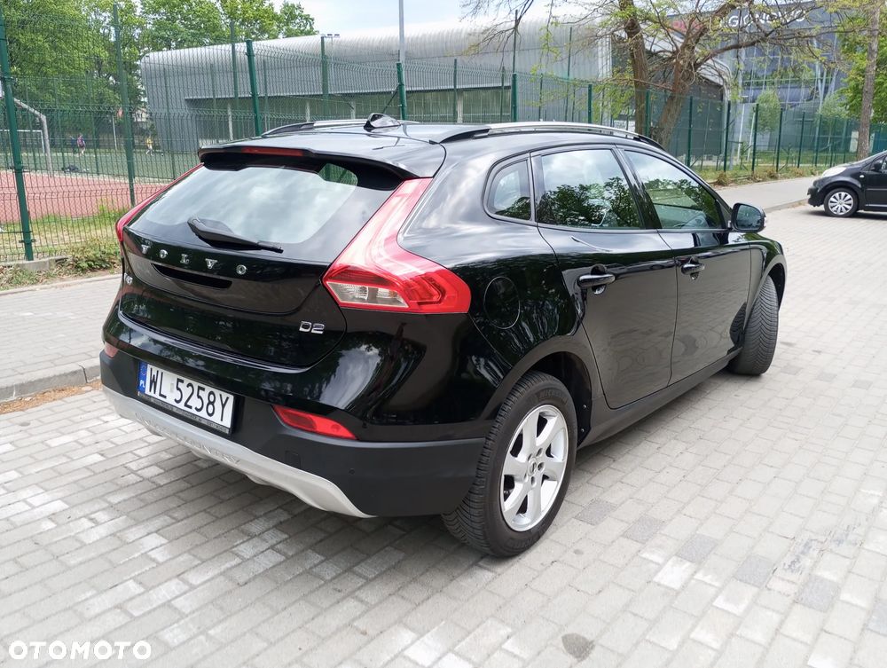 Volvo V40 Cross Country D2 Momentum - 4