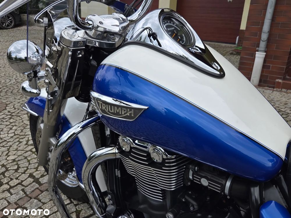 Triumph Thunderbird - 37
