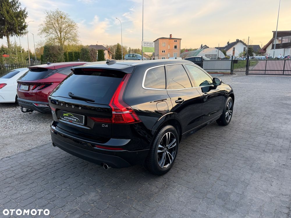 Volvo XC 60 D4 Momentum Pro - 31