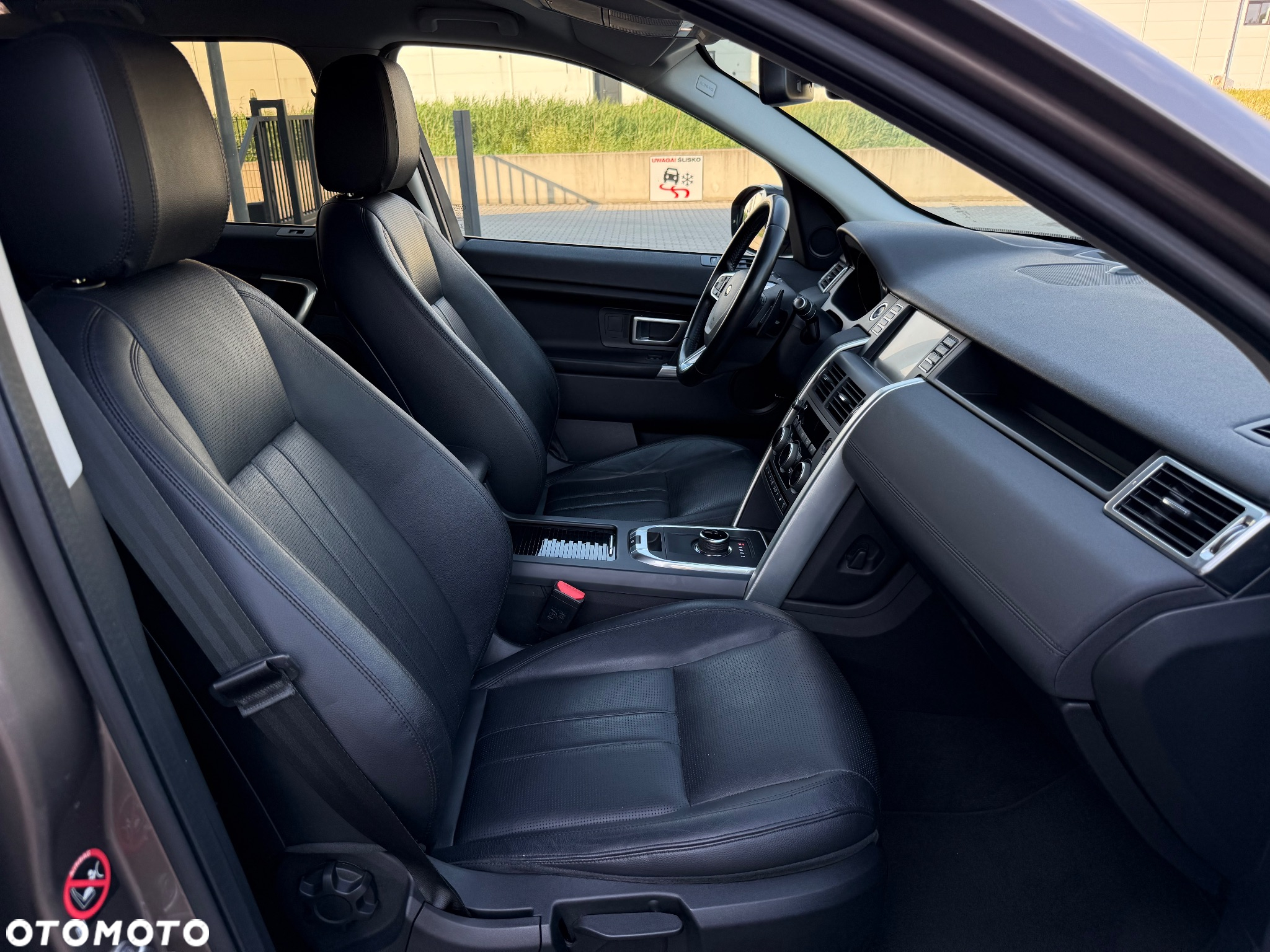 Land Rover Discovery Sport 2.0 TD4 SE - 15