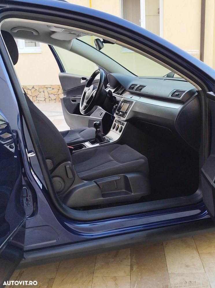 Volkswagen Passat - 7