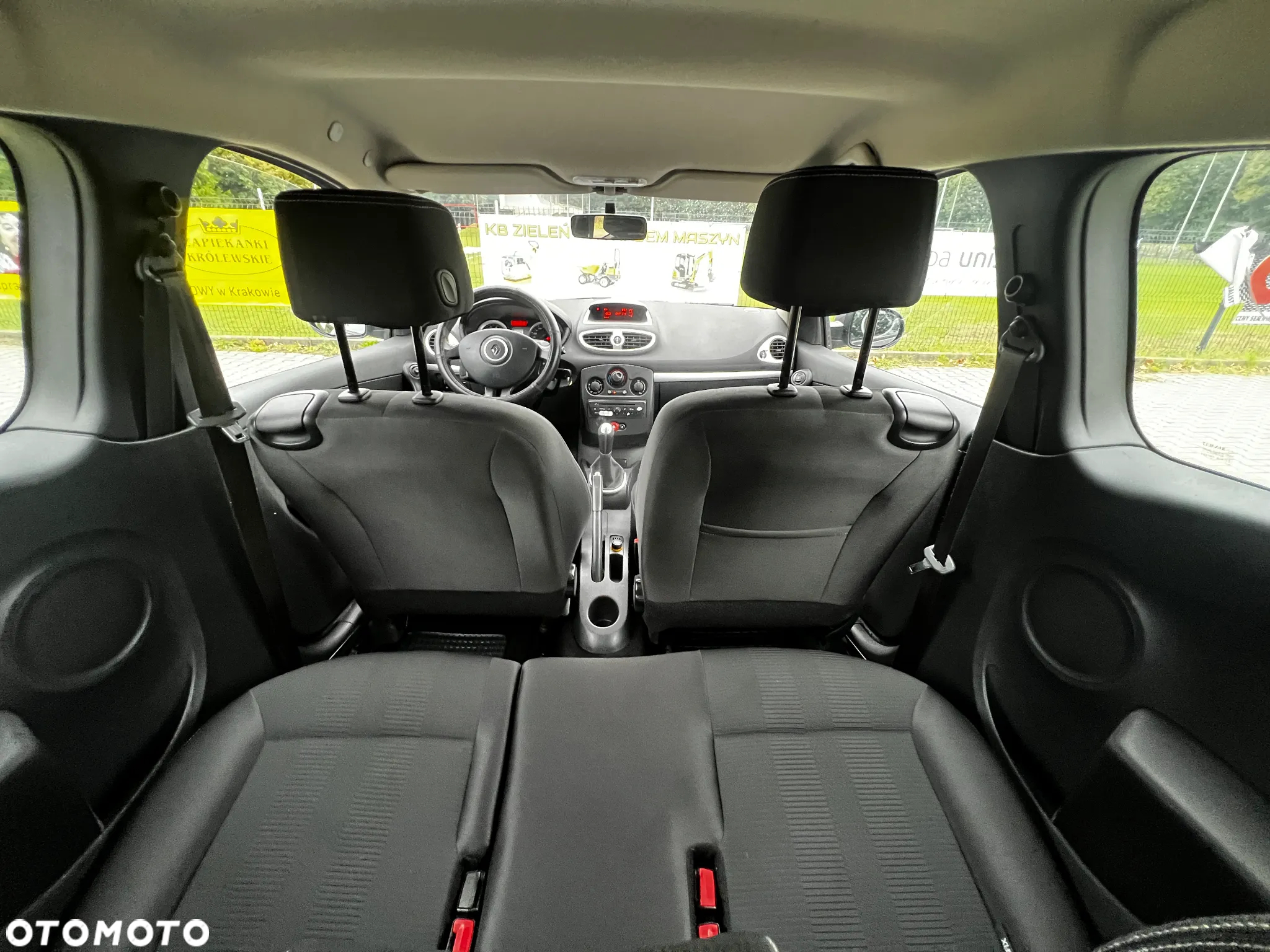 Renault Clio 1.2 16V 75 Dynamique - 11
