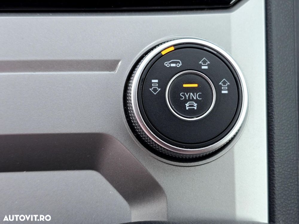 Volkswagen Touareg - 24