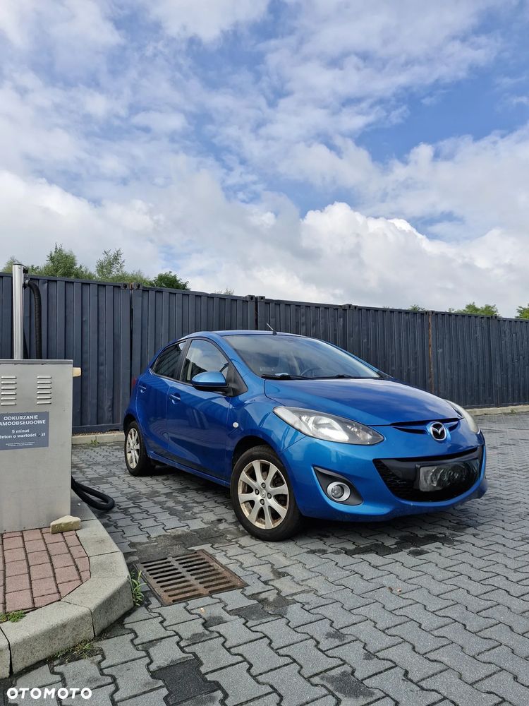 Mazda 2 - 5