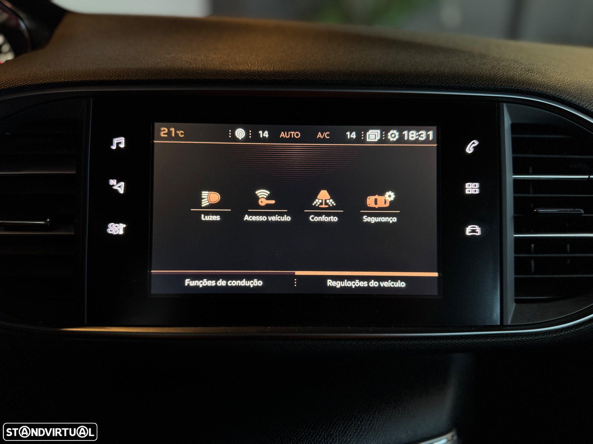 Peugeot 308 BlueHDi 130 EAT8 Style - 21