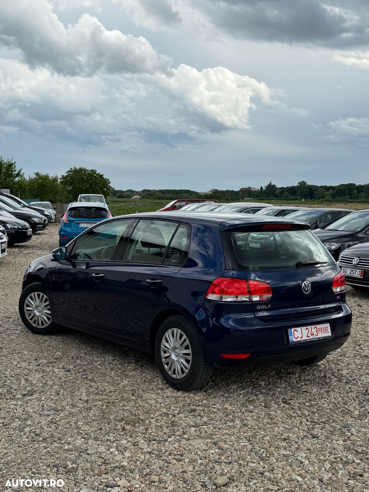 Volkswagen Golf 1.6 Comfortline - 10