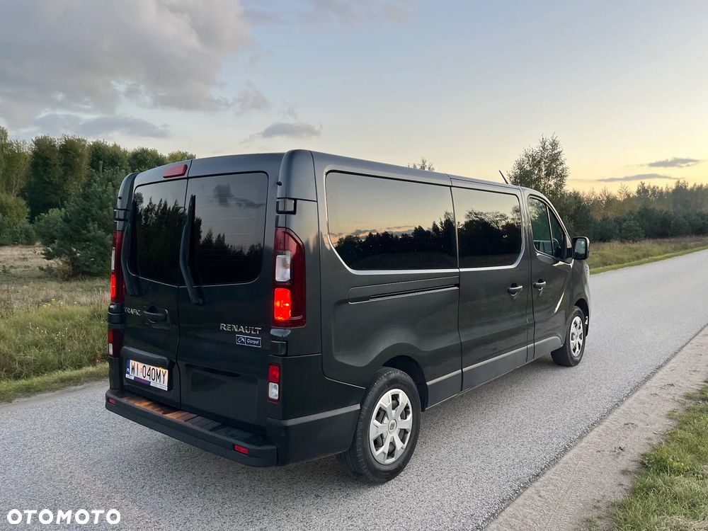 Renault Trafic 2023 photo 4