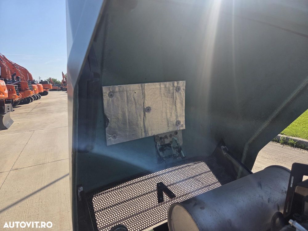 Ammann 2,65tone, latime tambur 1,2m, 2021, 259h, motor Kubota 31CP, lung 2,1m, intoarce in 2,5m, posibilitate leasing 3ani, CA NOU-PROMOTIE 19.900 EUR+Tva - 27