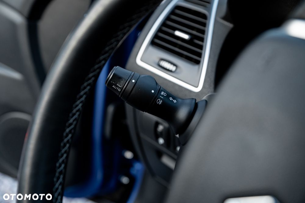 Renault Laguna dCi 180 FAP GT - 34