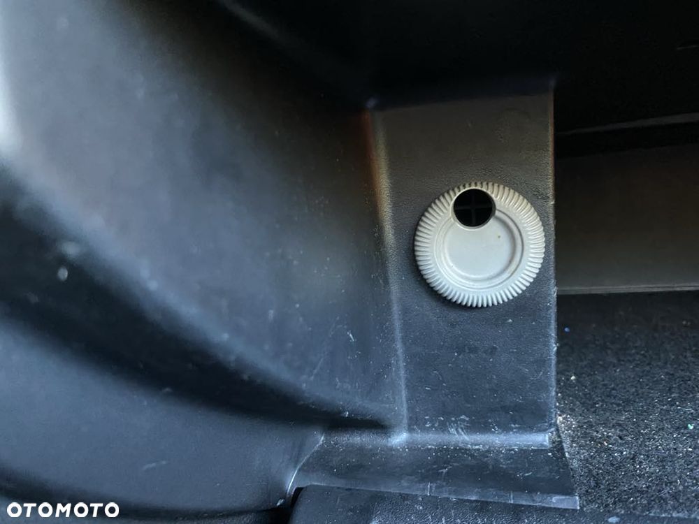 Mercedes-Benz Klasa B - 32