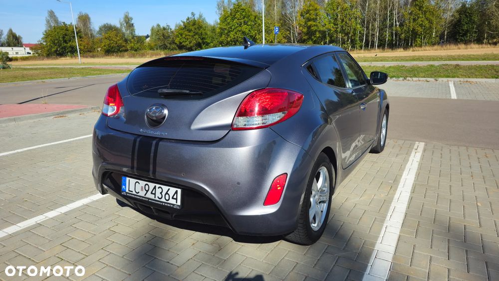 Hyundai Veloster 1.6 blue Premium - 5