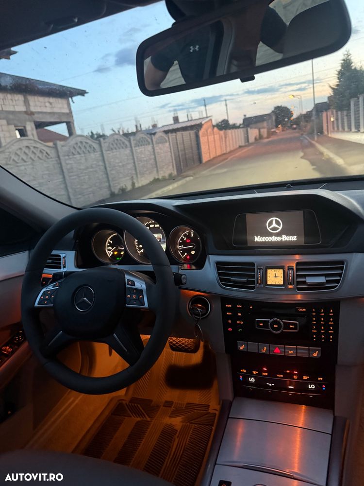Mercedes-Benz E 200 BlueTEC 7G-TRONIC Elegance - 9