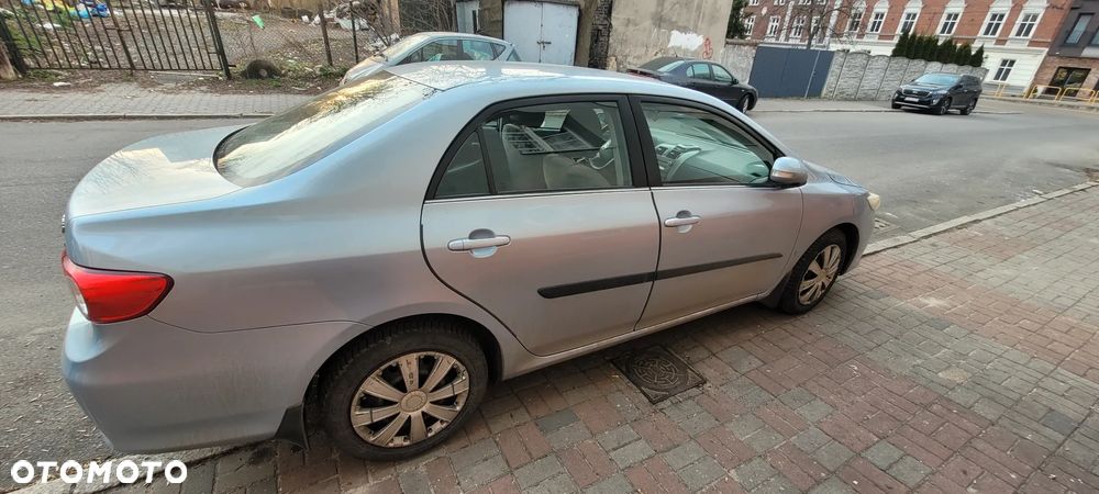 Toyota Corolla 1.6 Prestige - 12