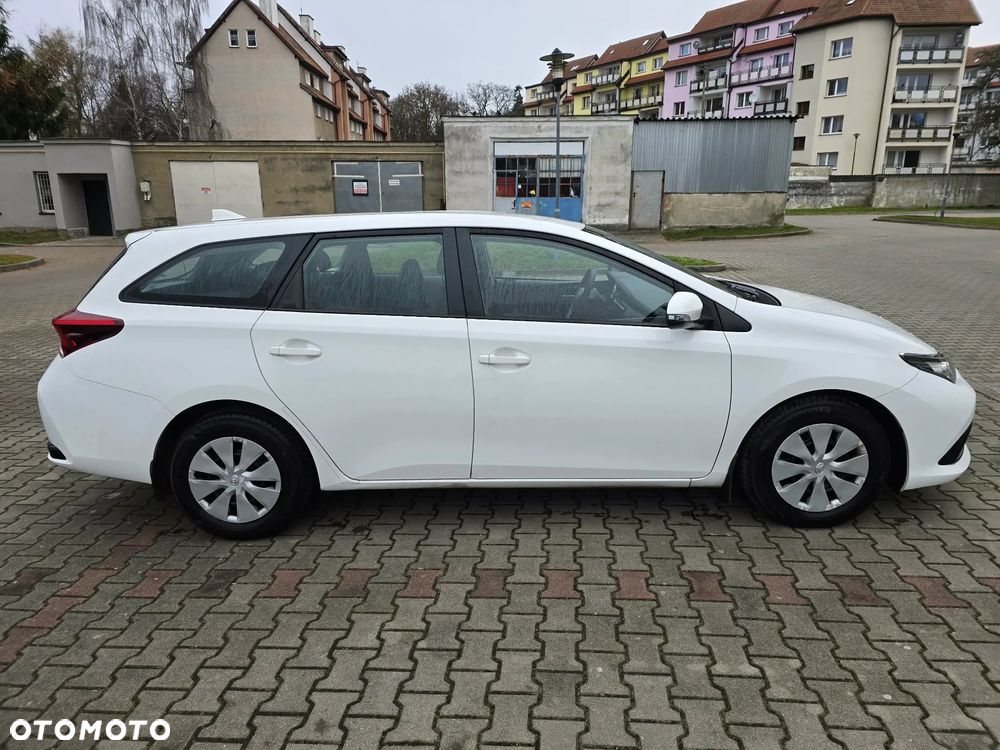 Toyota Auris 1.4 D-4D Active - 4