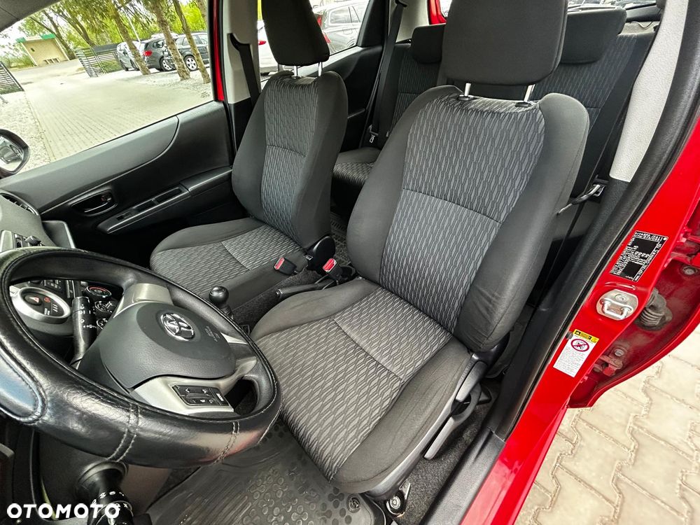 Toyota Yaris - 11