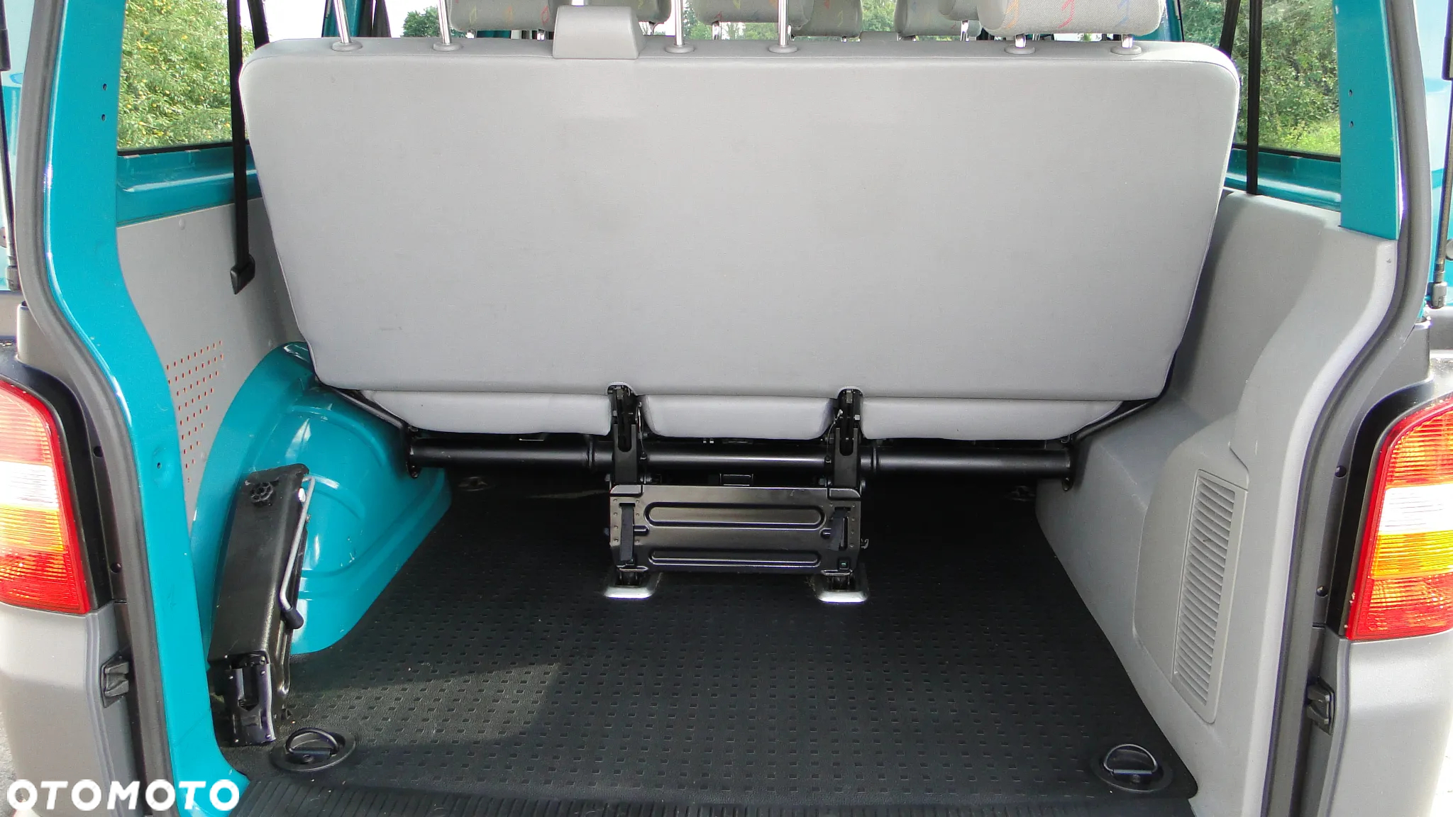 Volkswagen Transporter Shuttle TDI L1 - 13