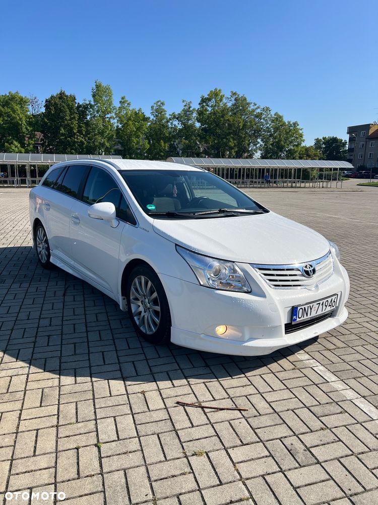 Toyota Avensis 2011 photo 3