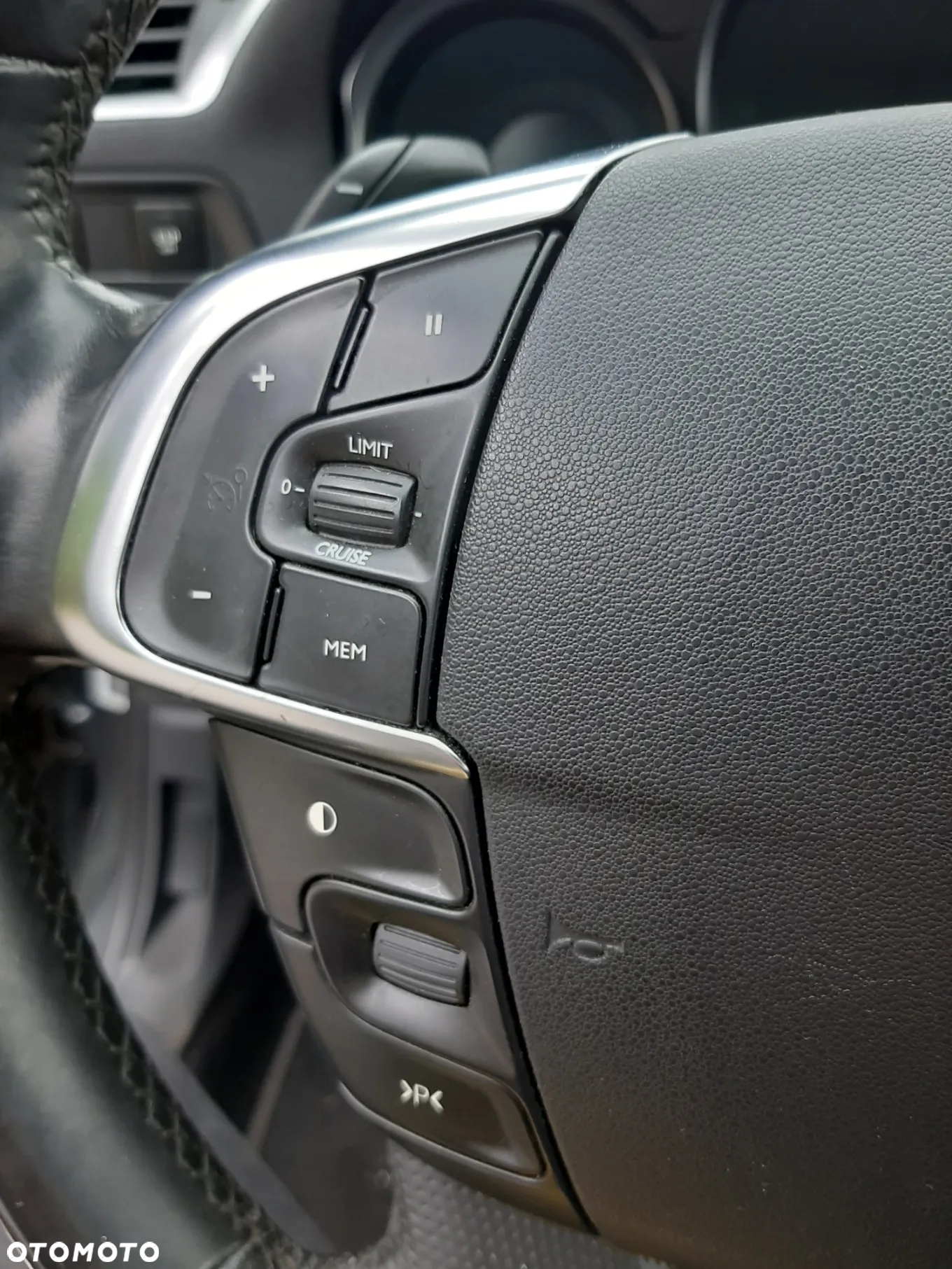 Citroën C4 1.6 THP Exclusive - 21