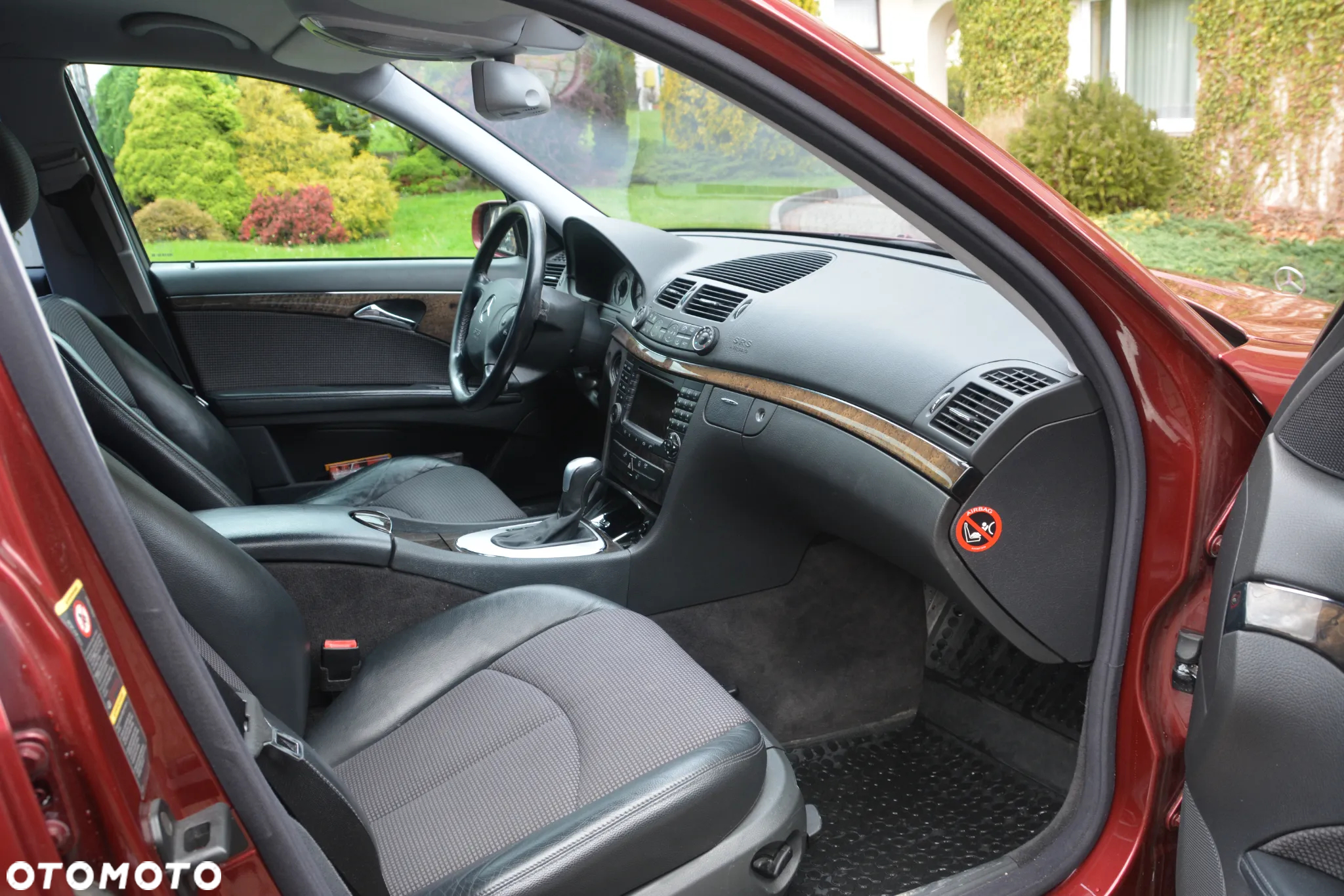 Mercedes-Benz Klasa E 320 4-Matic Avantgarde - 9
