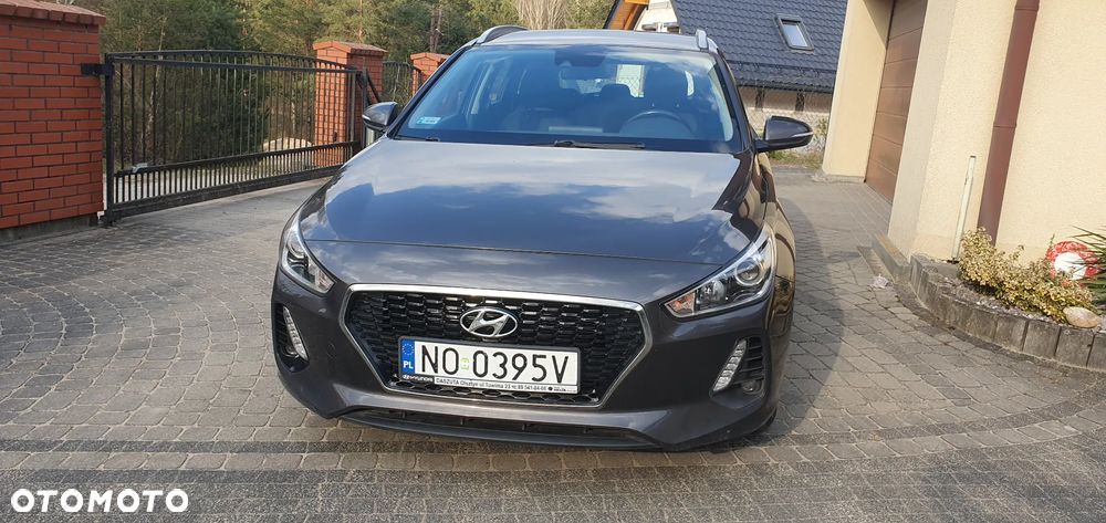 Hyundai i30 1.0 T-GDI Family - 1