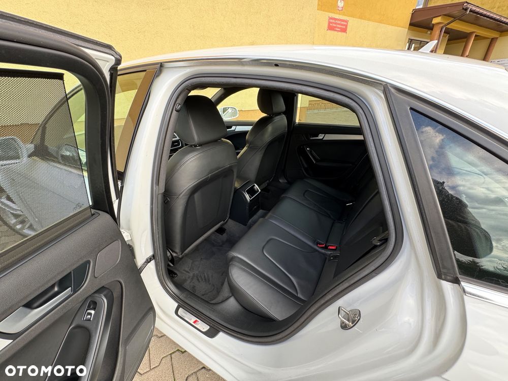 Audi A4 Limousine 2.0 TDI DPF S line Sportpaket - 7