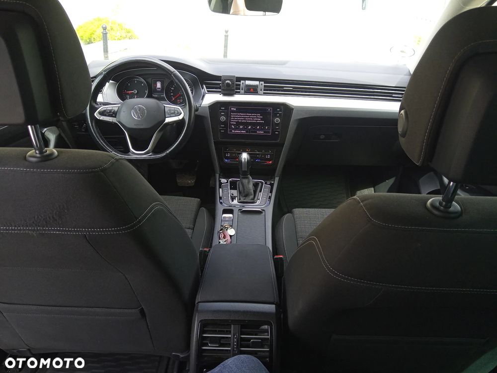 Volkswagen Passat 2.0 TDI SCR DSG Business - 13