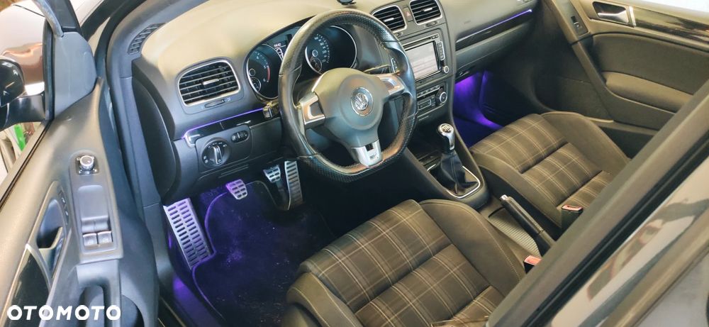 Volkswagen Golf 2.0 TDI DPF GTD - 17